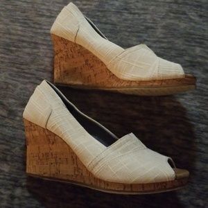 Tom's wedges